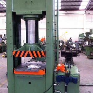 Manutenção Óleo Hidráulico